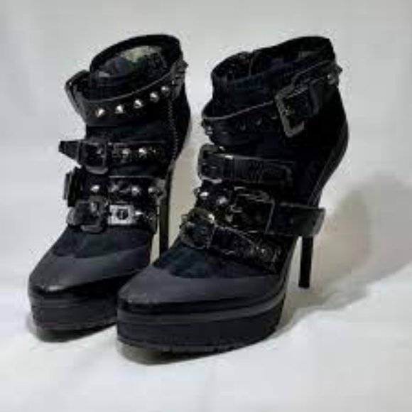 Burberry studded aviator ankle boots - Picture 1 of 5